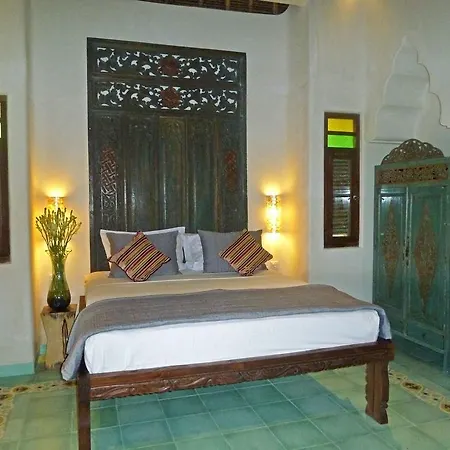 Life In Amed Beach Hotel-3